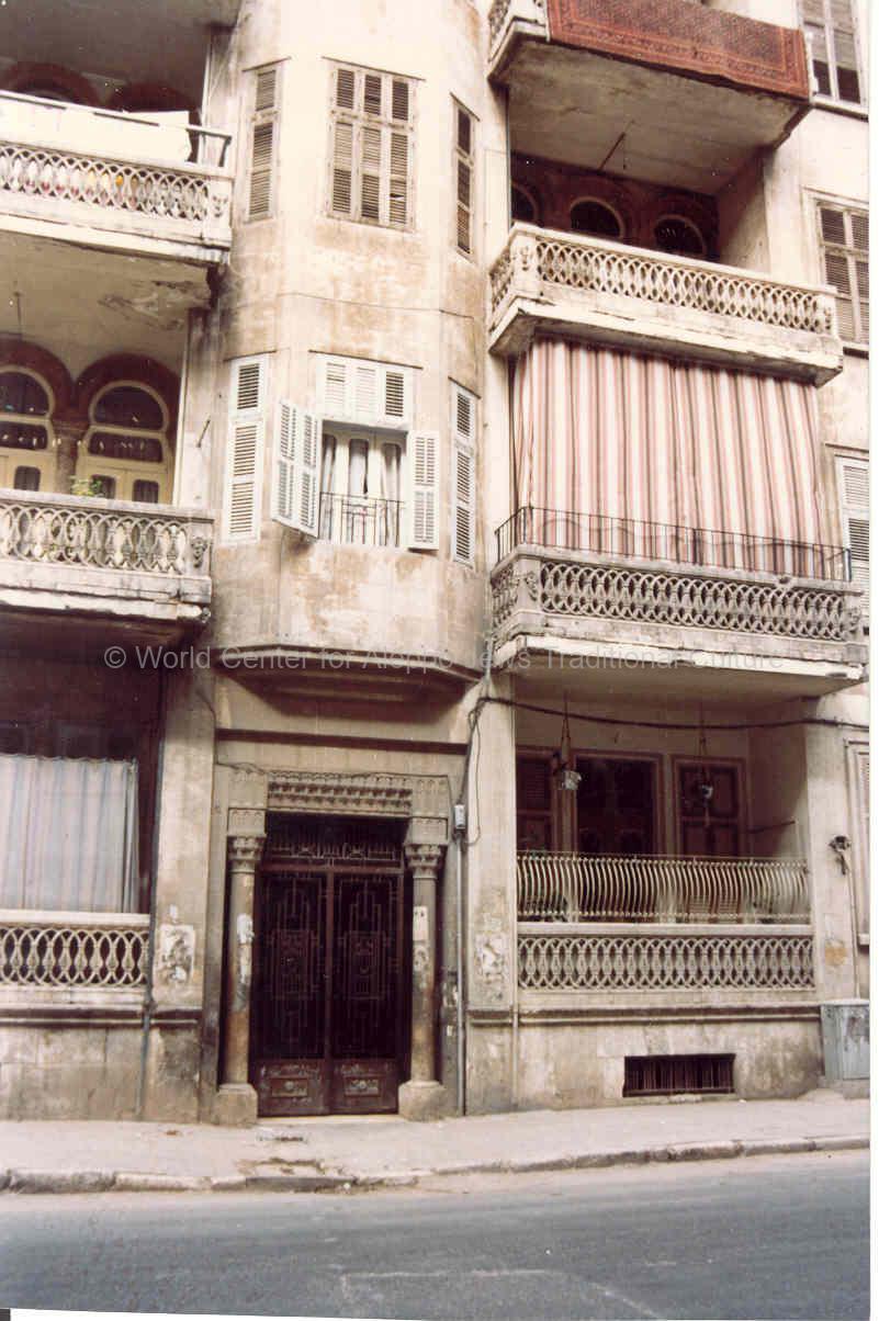 הבנין של משה כהן בחלב