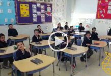 משארותם צרורות בשמלותם על שכמם…, ילדי תלמוד תורה בפנמה