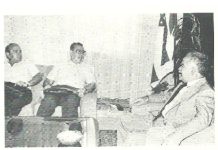 משולחנו של ראש הממשלה, מר יצחק שמיר